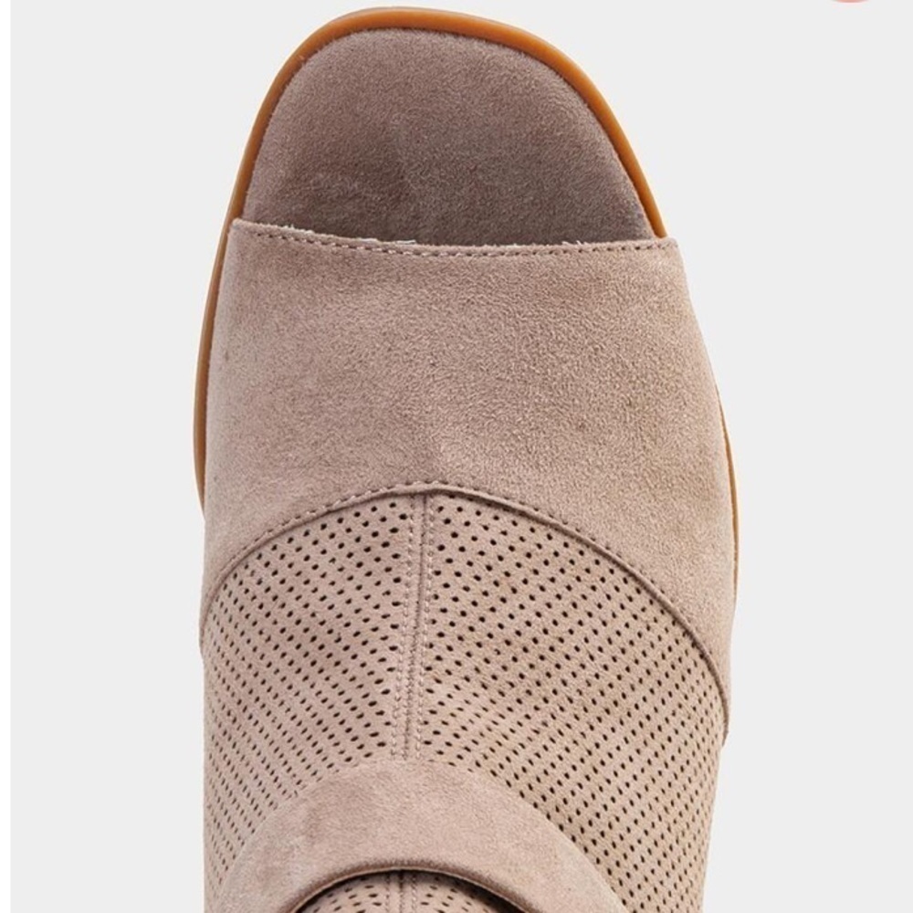 NEW Fergalicious Augustine taupe perforated bootie - Picture 5 of 5